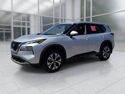 Brilliant Silver Metallic 2021 Nissan Rogue SV