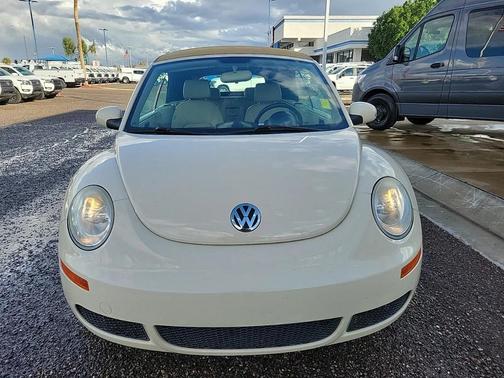 2009 Volkswagen New Beetle S