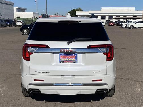 2020 GMC Acadia Denali