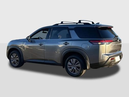 2025 Nissan Pathfinder SV FWD