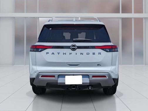 2025 Nissan Pathfinder SL FWD