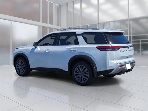 2025 Nissan Pathfinder SL FWD