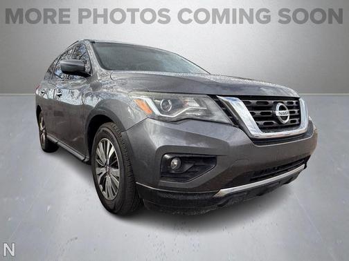 2019 Nissan Pathfinder SV
