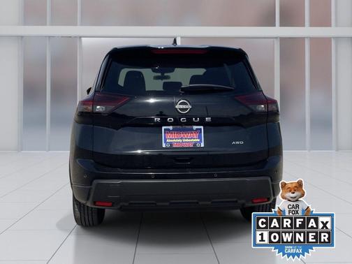 Super Black 2024 Nissan Rogue S