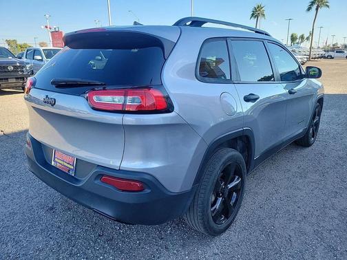 2017 Jeep Cherokee Altitude