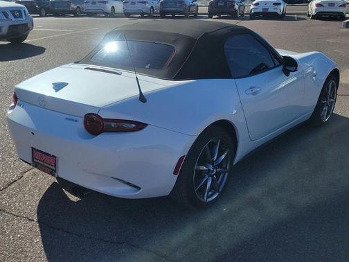 2022 Mazda MX-5 Miata Grand Touring