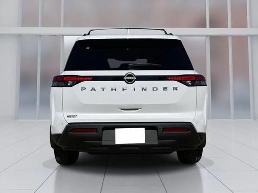 2025 Nissan Pathfinder SV FWD