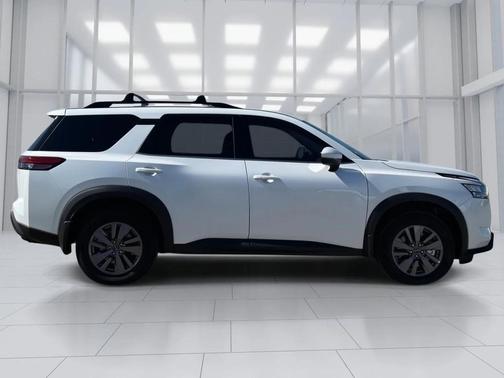 2025 Nissan Pathfinder SV FWD