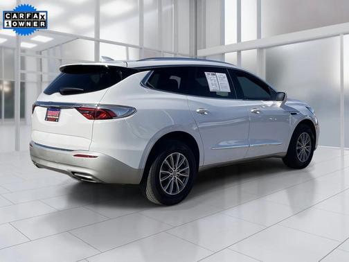 2023 Buick Enclave Essence FWD