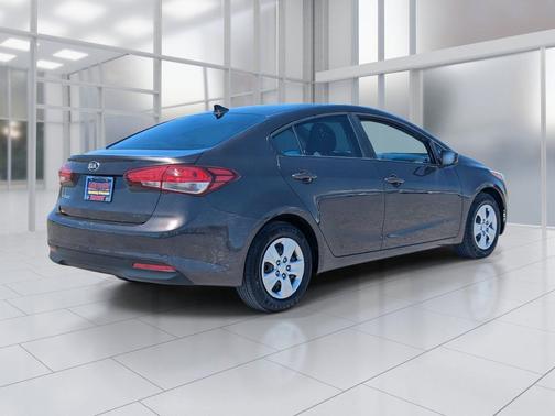 Titanium Bronze 2018 Kia Forte LX
