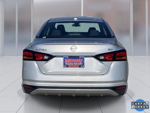 Brilliant Silver Metallic 2024 Nissan Altima 2.5 SV