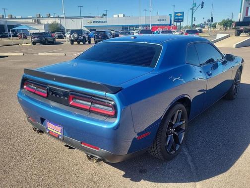 2021 Dodge Challenger SXT