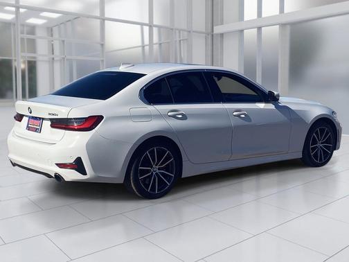 Alpine White 2019 BMW 330 330i