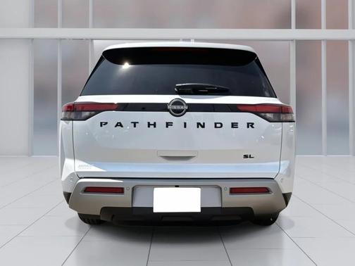 2025 Nissan Pathfinder SL FWD