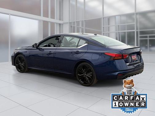 Deep Blue Pearl 2024 Nissan Altima SR FWD