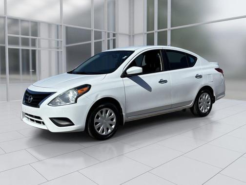 Fresh Powder 2016 Nissan Versa 1.6 SV