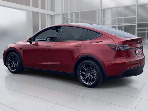 2025 Tesla Model Y Long Range Dual Motor All-Wheel Drive
