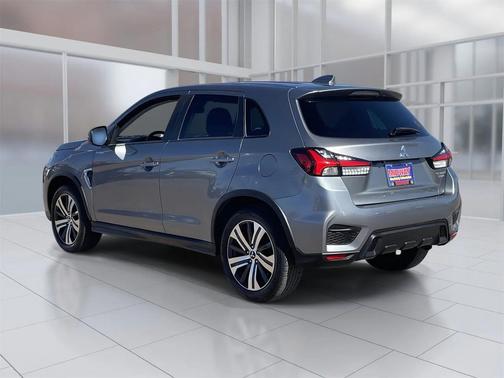 2020 Mitsubishi Outlander Sport SE