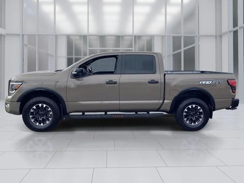 2021 Nissan Titan PRO-4X