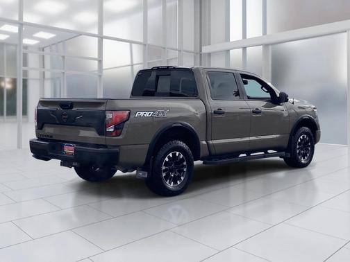 2021 Nissan Titan PRO-4X