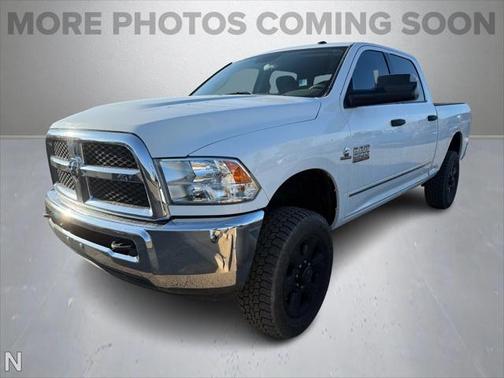 2017 RAM 2500 Tradesman Crew Cab 4x4 6'4' Box