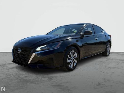2025 Nissan Altima S FWD
