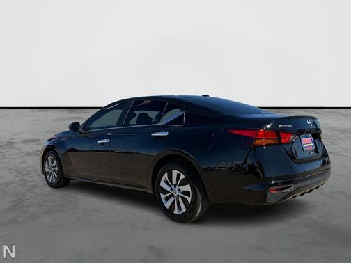 2025 Nissan Altima S FWD