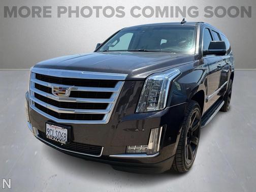 2018 Cadillac Escalade ESV Luxury