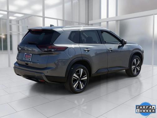 2026 Nissan Rogue SL