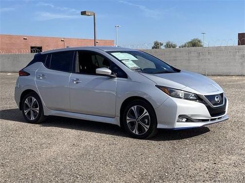 Photo 4 of 22 of 2021 Nissan Leaf SV PLUS