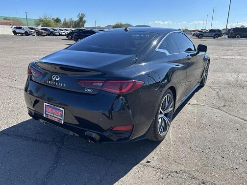 2018 INFINITI Q60 3.0T LUXE