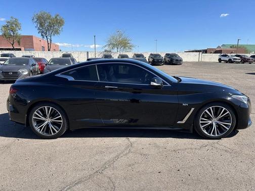 2018 INFINITI Q60 3.0T LUXE