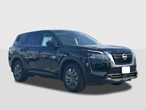2025 Nissan Pathfinder S FWD