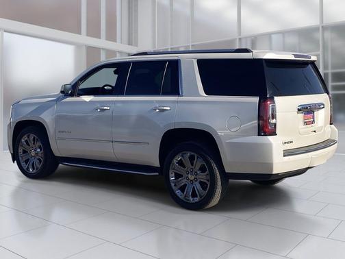 White Diamond Tricoat 2015 GMC Yukon Denali