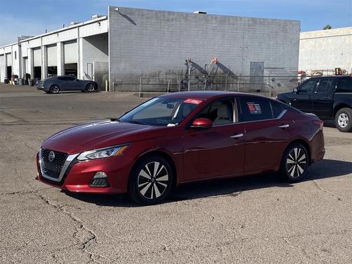 2022 Nissan Altima 2.5 SV