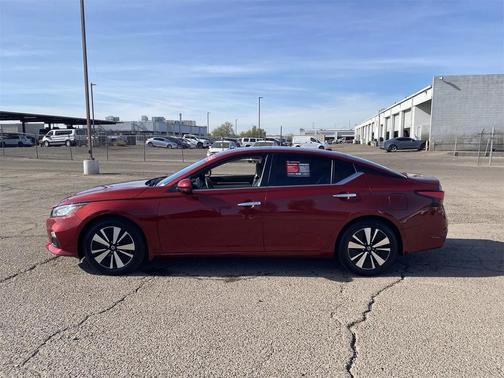 2022 Nissan Altima 2.5 SV