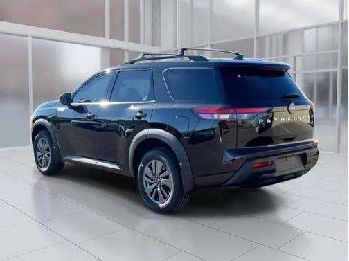 2025 Nissan Pathfinder SV FWD