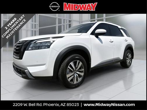 2025 Nissan Pathfinder SL FWD