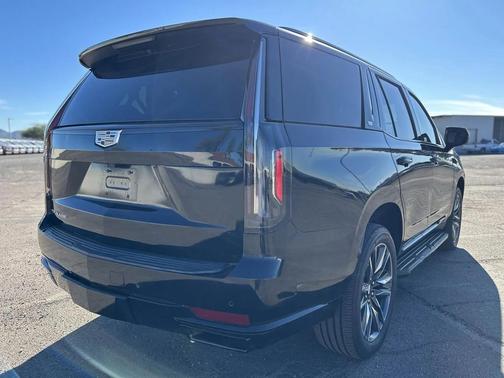 2023 Cadillac Escalade Sport