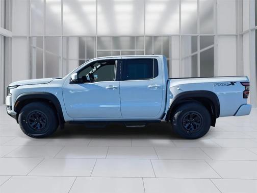 2025 Nissan Frontier PRO-X