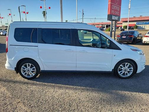 2017 Ford Transit Connect XLT w/Rear Liftgate