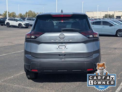 Gun Metallic 2026 Nissan Rogue S