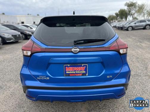 2022 Nissan Kicks SR