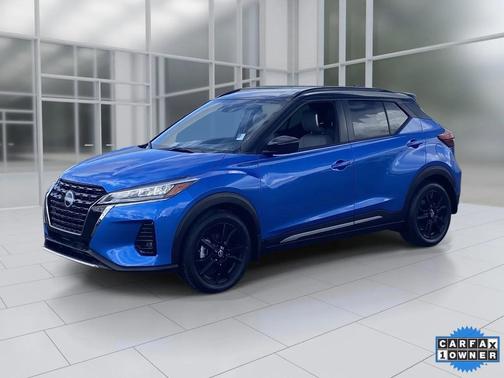 2022 Nissan Kicks SR