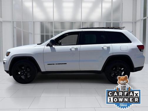 Bright White Clearcoat 2019 Jeep Grand Cherokee Upland