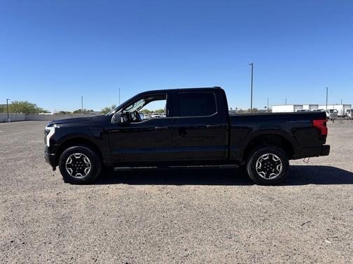Agate Black Metallic 2023 Ford F-150 Lightning XLT