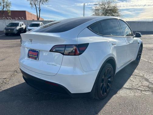 2021 Tesla Model Y Long Range Dual Motor All-Wheel Drive