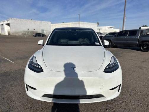 2021 Tesla Model Y Long Range Dual Motor All-Wheel Drive