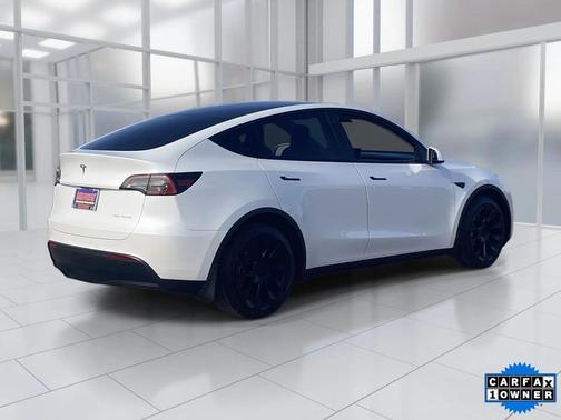 2021 Tesla Model Y Long Range Dual Motor All-Wheel Drive