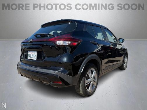 2022 Nissan Kicks S
